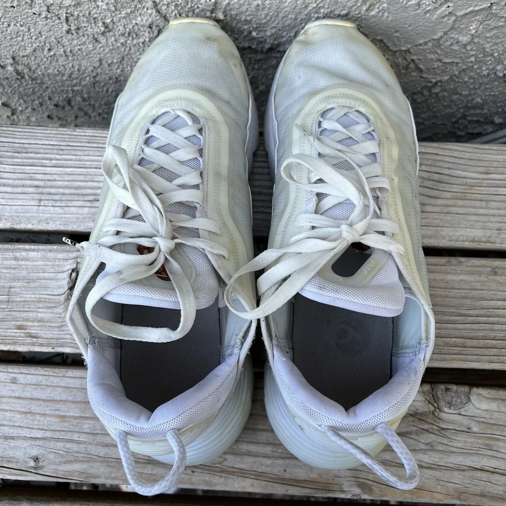 NIKE Shoes Men Size 12 AIR MAX 2090 MENS CASUAL ATHLETIC FASHION